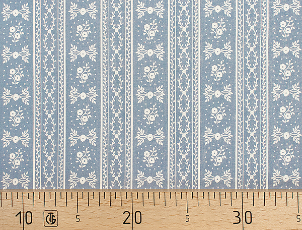 Ткань Gütermann Pemberley (серо-голубой/полоски с цветочным орнаментом) 