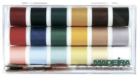 Подарочный набор швейных ниток Madeira Aerofil 18 катушек Aerofil равномерной окраски по 200м